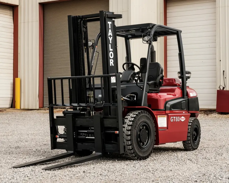 Taylor GTR-80 GT Series Pneumatic Tire Forklift