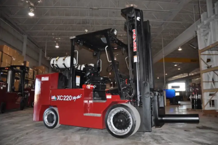 Taylor XC-220S XC Series Cushion Tire Forklift