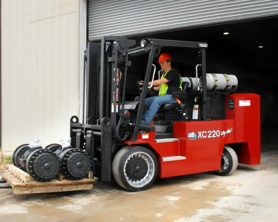 Taylor XC-220SL XC Series Cushion Tire Forklift