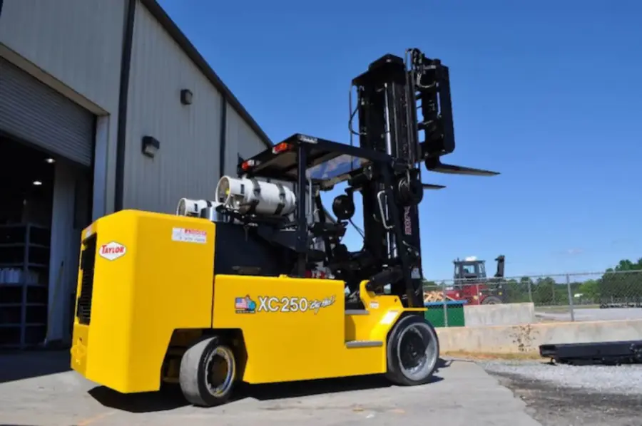 Taylor XC-250ML XC Series Cushion Tire Forklift