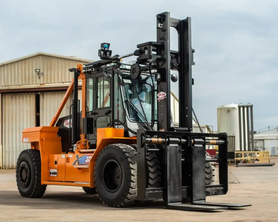 Taylor XN-520S 36-in. Load Center Pneumatic Tire Forklift