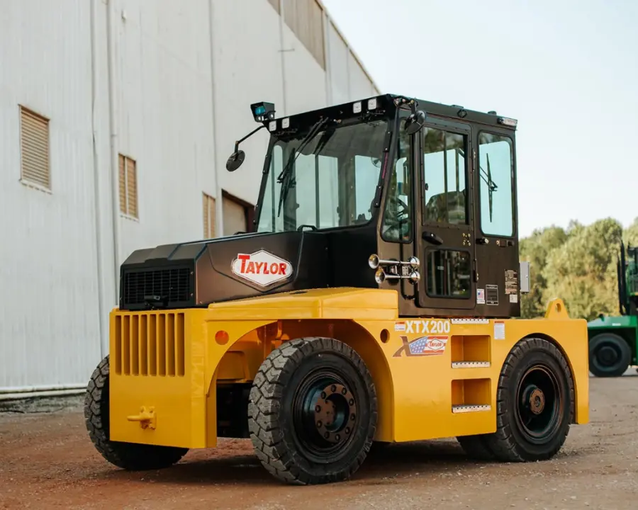 Taylor XTX-200 Tow Tractor Specialty Truck