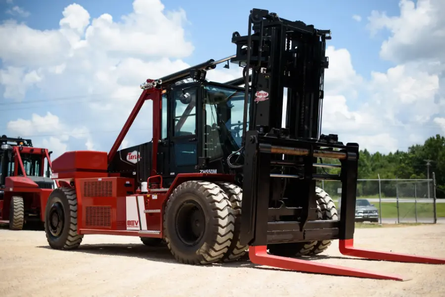 Taylor ZH-550M Electric Pneumatic Tire Forklift Electric Lifts